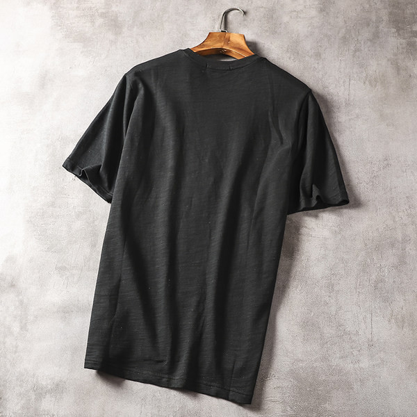 Tricou casual pentru bărbați cu inscripție - culoare neagră