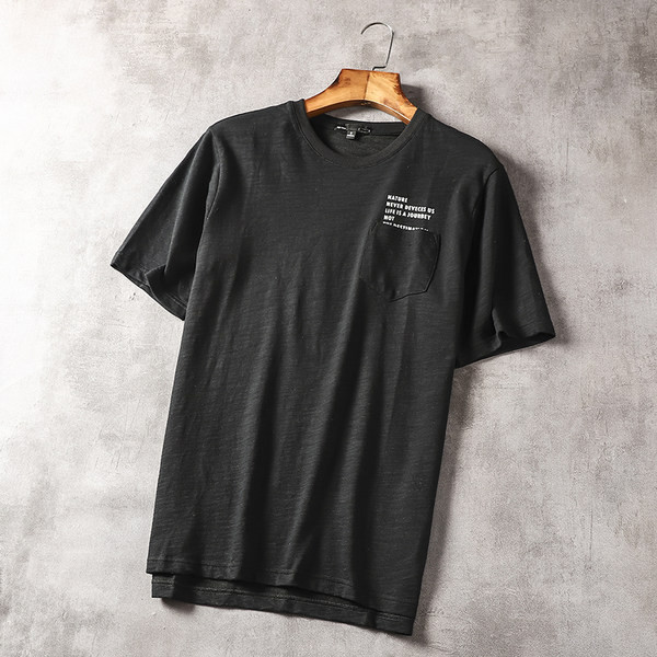 Tricou casual pentru bărbați cu inscripție - culoare neagră