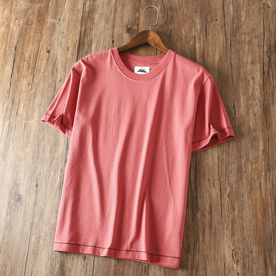 Jednobojna muška majica - besplatni model