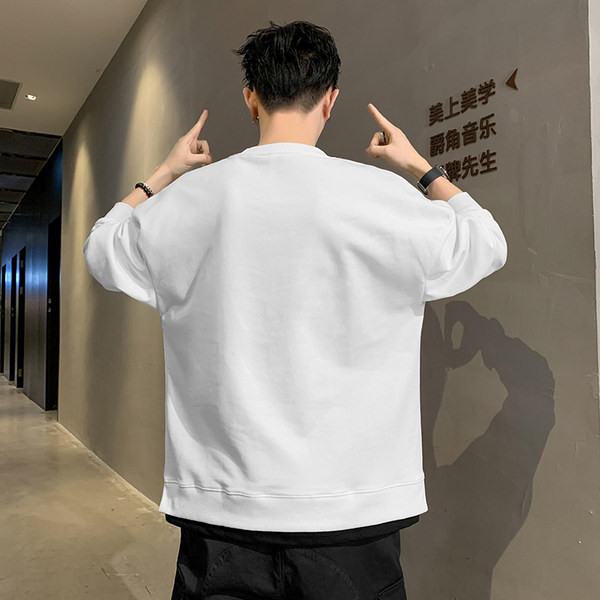 Bluză bărbătească cu inscripție și mâneci lungi