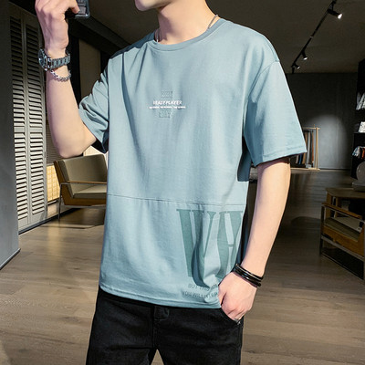 Tricou modern cu inscripții și mâneci scurte - trei modele