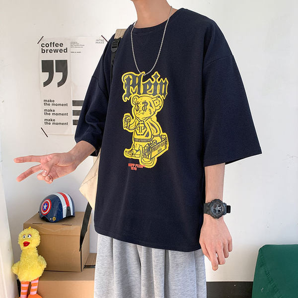 Tricou casual barbatesc cu decolteu oval si imprimeu