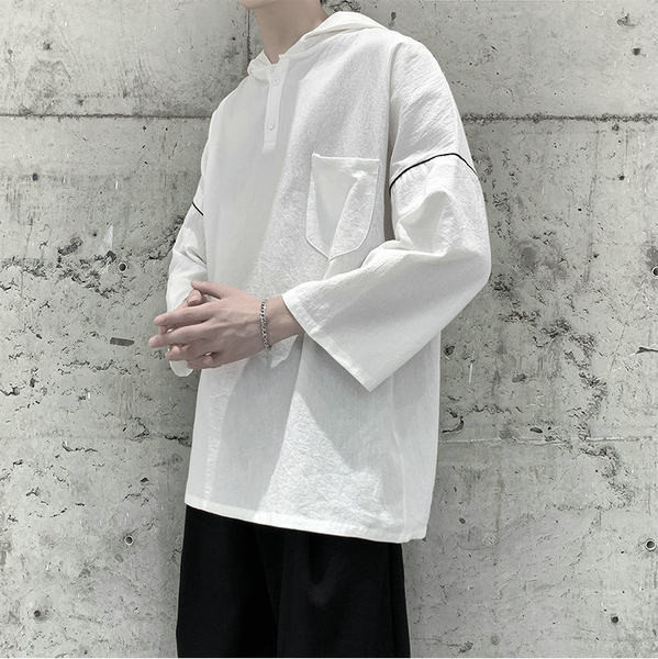 Bluză largă pentru bărbați, cu glugă și nasturi în alb și negru