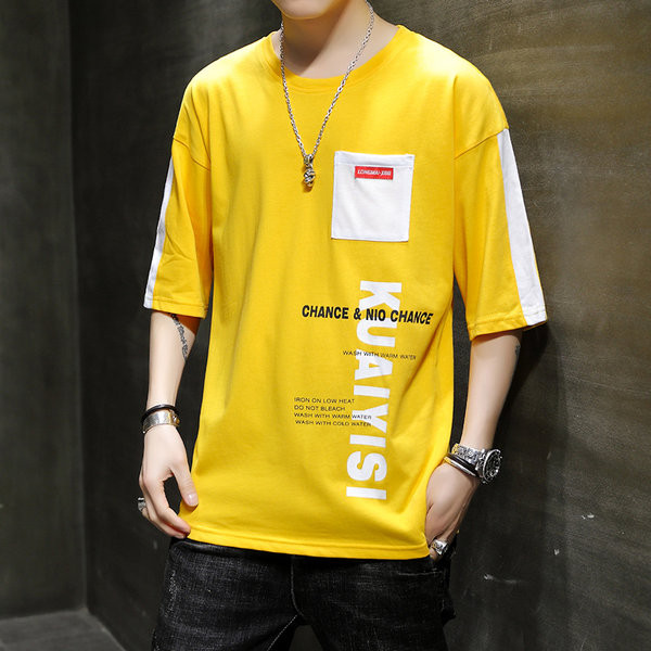 Tricou larg pentru bărbați cu inscripții și buzunar