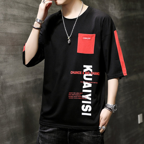 Tricou larg pentru bărbați cu inscripții și buzunar