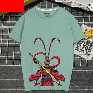 Tricou casual barbatesc cu imprimeu pe spate