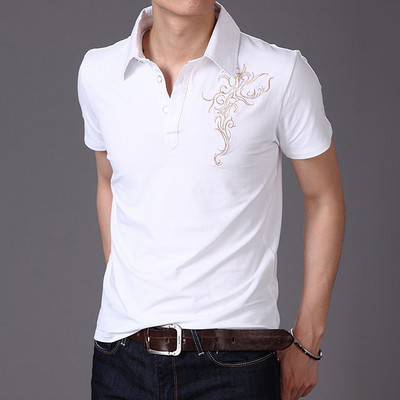 Bluză de vară cu broderie și guler clasic