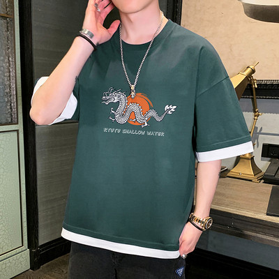 Tricou barbatesc model nou cu maneci scurte late si imprimeu