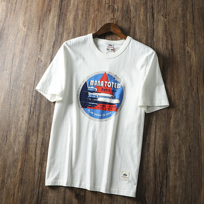 Ανδρικό μπλουζάκι με απλικέ και στρογγυλή λαιμόκοψη