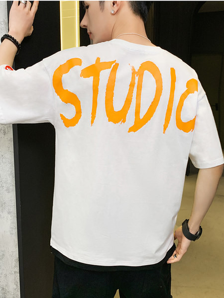 Tricou bărbați model larg cu inscripție și mâneci scurte