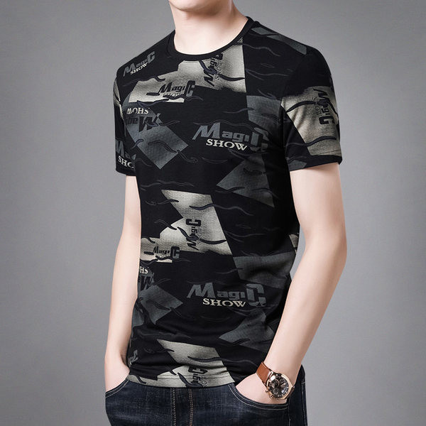 Muška pripijena majica kratkih rukava u preljevnim bojama