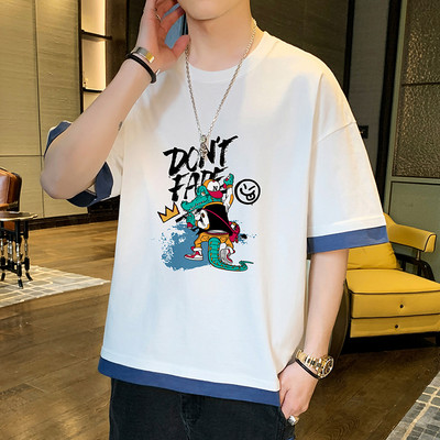 Tricou casual cu aplicatie si maneci scurte in mai multe culori pentru barbati