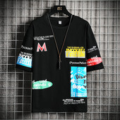 Tricou bărbătesc colorat cu aplicație și decolteu rotund