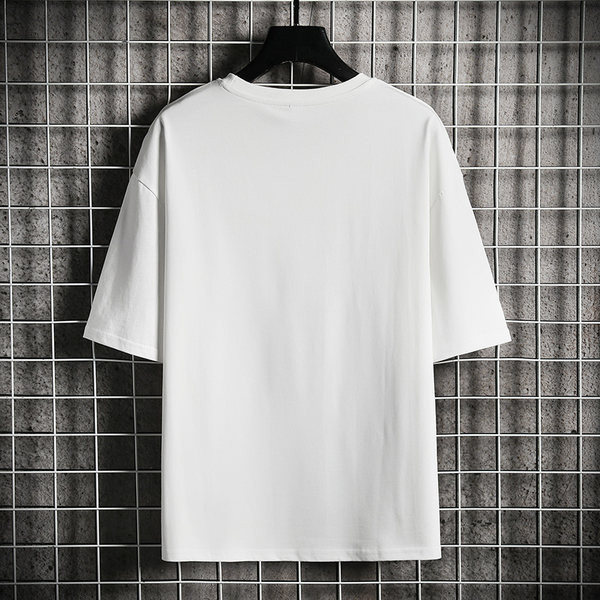 Tricou casual barbatesc cu decolteu oval cu inscriptii