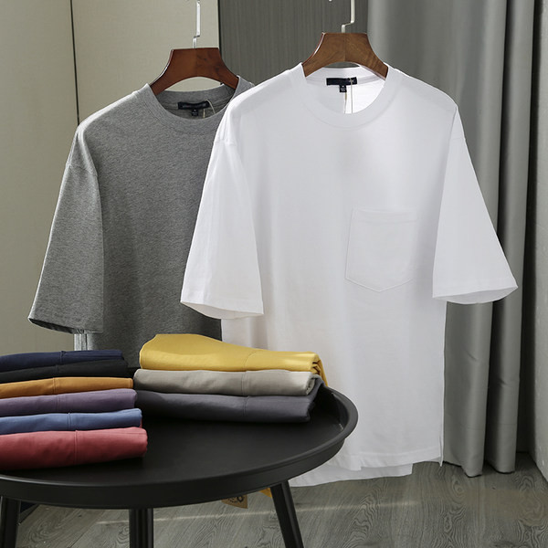 Tricou barbatesc monocolor cu buzunar