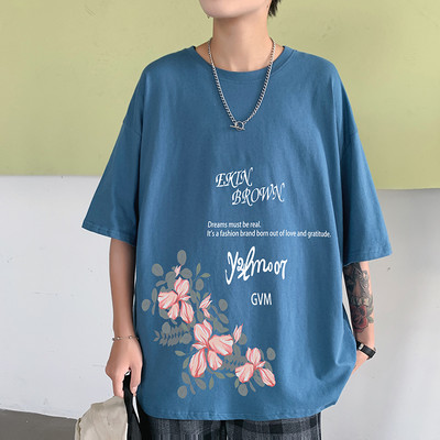 Tricou barbatesc cu model floral si decolteu rotund