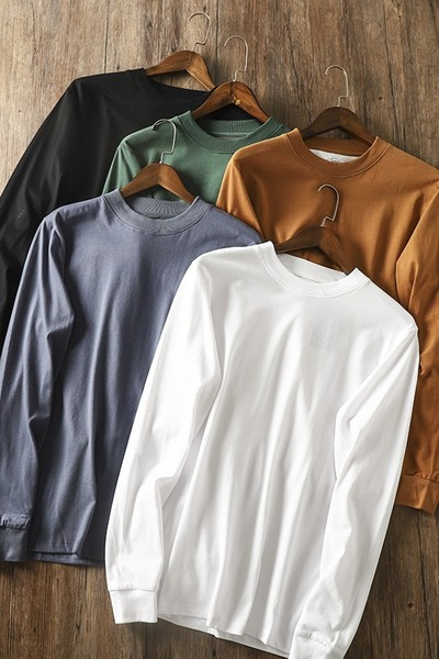 Bluză pentru bărbați de culoare uni, cu decolteu rotund și mâneci lungi