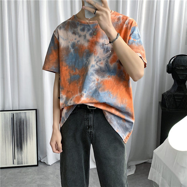 Tricou bărbătesc colorat în patru culori cu mâneci scurte