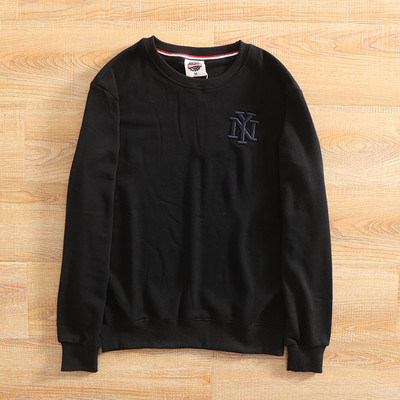 Bluza barbatesta cu broderie si decolteu rotund