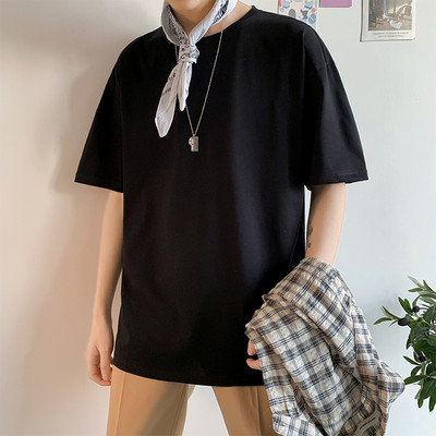 Tricou barbatesc model simplu si decolteu rotund