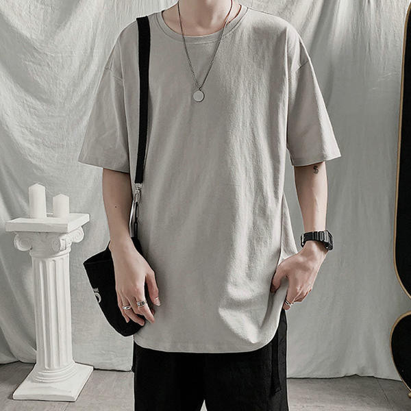 Tricou barbatesc model simplu si decolteu rotund