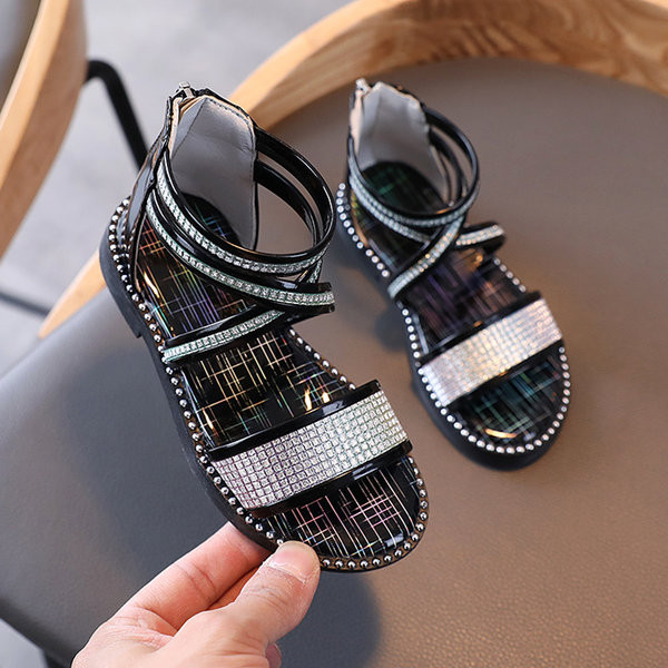 Sandale pentru copii actuale cu pietre și fermoar