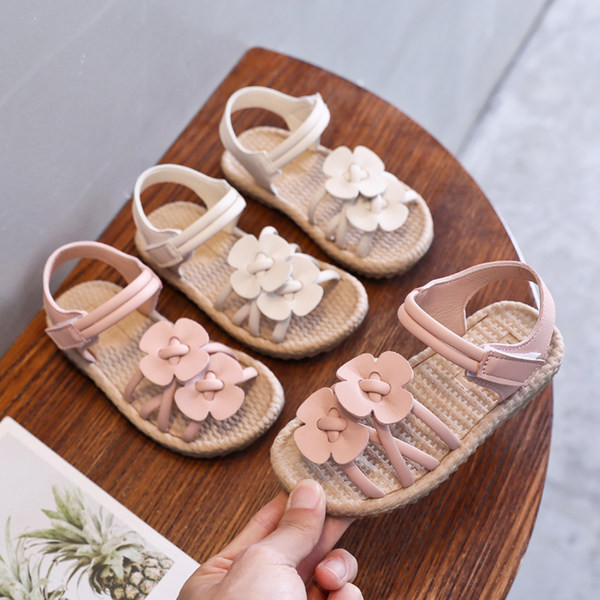 Model nou de sandale antiderapante pentru copii cu flori 3D