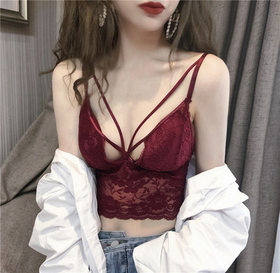 Elegantni ženski poprsje od čipke