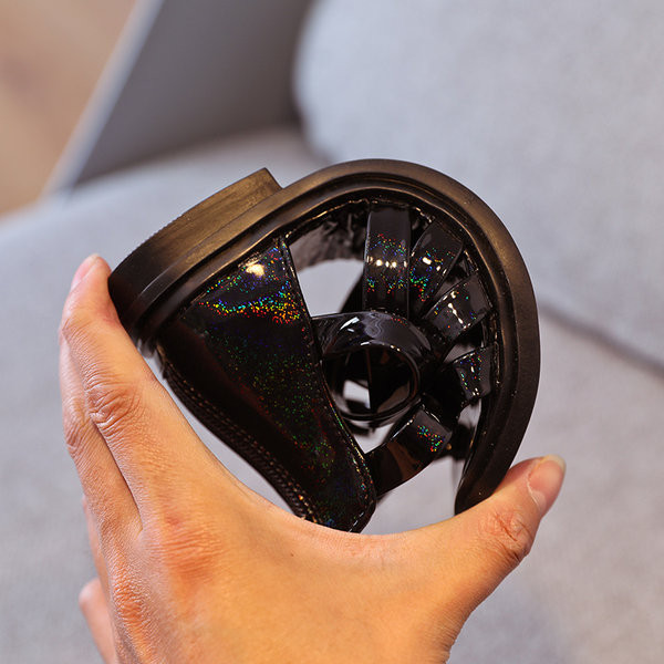 Sandale pentru copii cu fermoar și talpă plată în mai multe culori