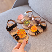 Sandale pentru copii cu element 3D cu autocolant in trei culori