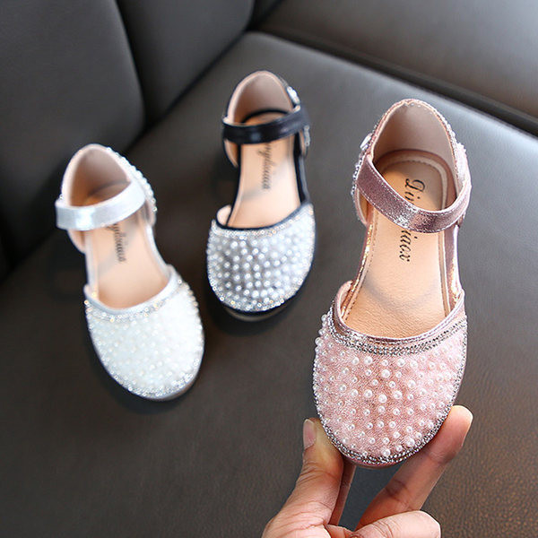 Sandale moderne cu perle și închidere cu velcro