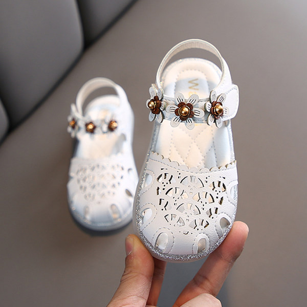 Sandale moderne din piele ecologica cu flori 3D