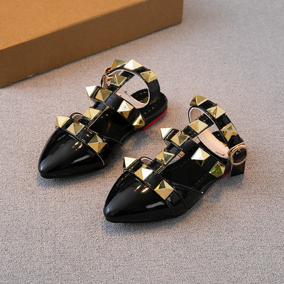 Sandale copii model ascutit pentru fete cu element metalic