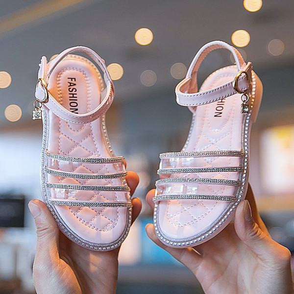 Dječje sandale s ravnim potplatom i kamenčićima