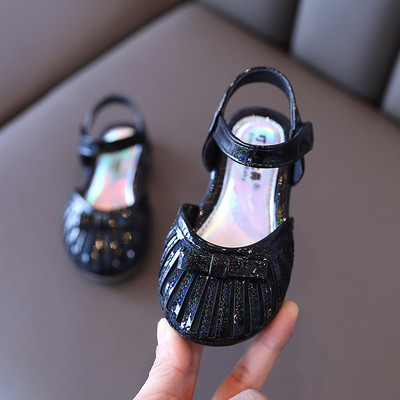 Sandale pentru copii cu panglica si autocolante in negru, roz si alb