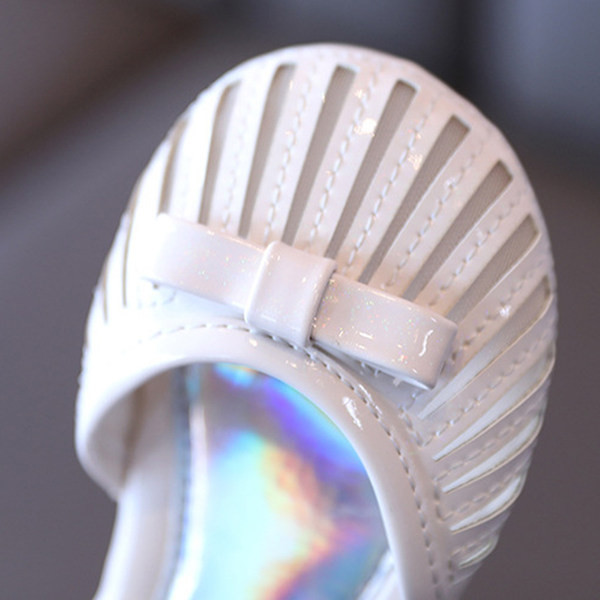 Sandale pentru copii cu panglica si autocolante in negru, roz si alb