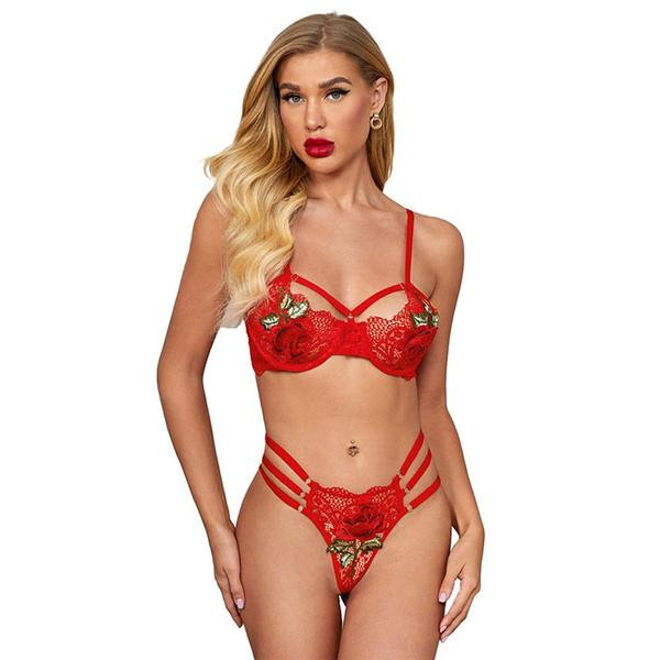 Κομψό γυναικείο σετ σουτιέν και στρινγκ με κέντημα