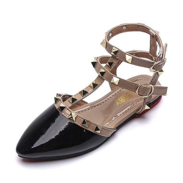 Sandale fete model ascutit cu carouri metalice