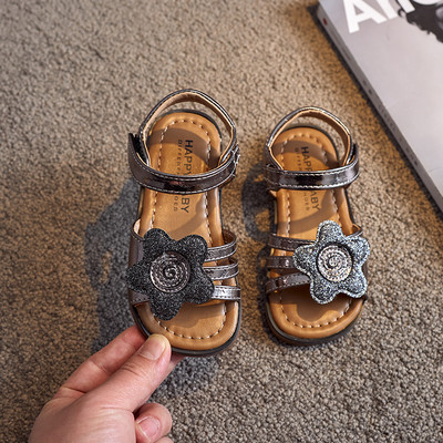 Sandale pentru copii cu plasture și decor 3D și talpă plată