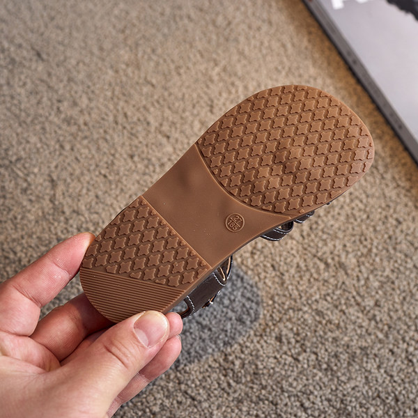 Sandale pentru copii cu plasture și decor 3D și talpă plată