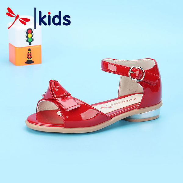 Sandale pentru copii din piele lacuita cu panglica si catarama