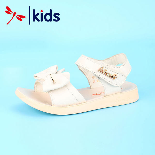 Sandale pentru copii din piele lacuita cu panglica si catarama