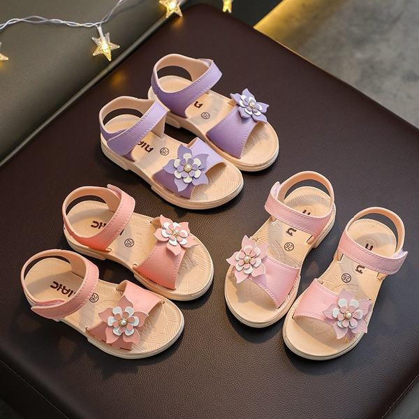 Dječje sandale s 3D cvjetnim elementom i ravnim potplatom