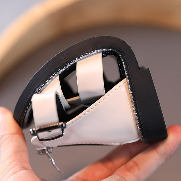 Sandale pentru copii cu cataramă din imitație de piele și talpă plată