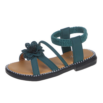 Sandale actuale cu o floare și o talpă plată - pentru fete