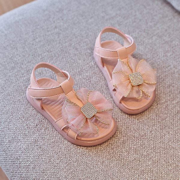 Παιδικά σανδάλια για κορίτσια με επίπεδη σόλα και λουράκια βελκρό