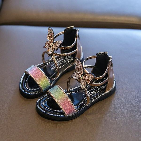 Sandale pentru copii cu particule strălucitoare și element fluture 3D