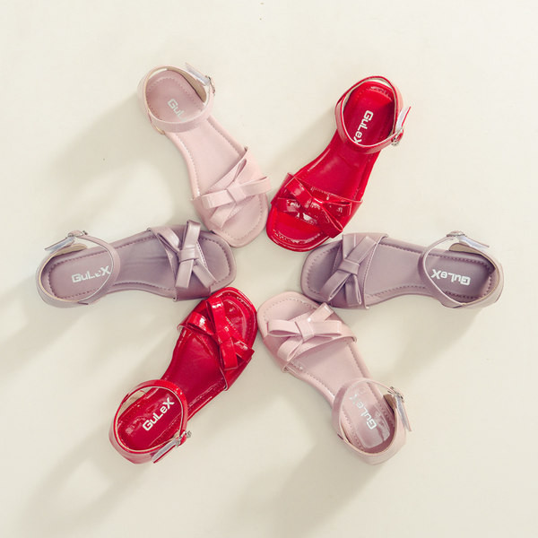 Sandale moderne pentru copii pentru fete - mai multe modele