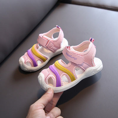 Model nou de sandale pentru copii potrivite pentru fete