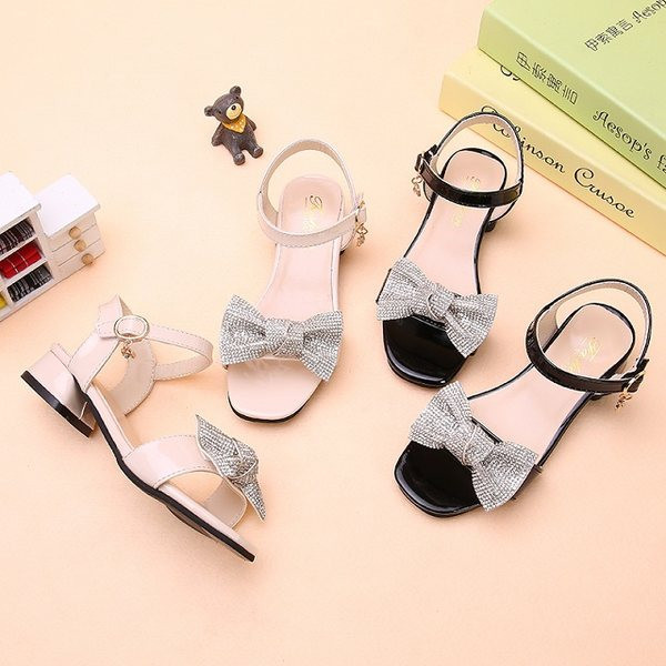 Model nou de sandale pentru copii cu panglica si toc pentru fete